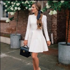 NWT Gal Meets Glam Celeste Fit & Flare Dress